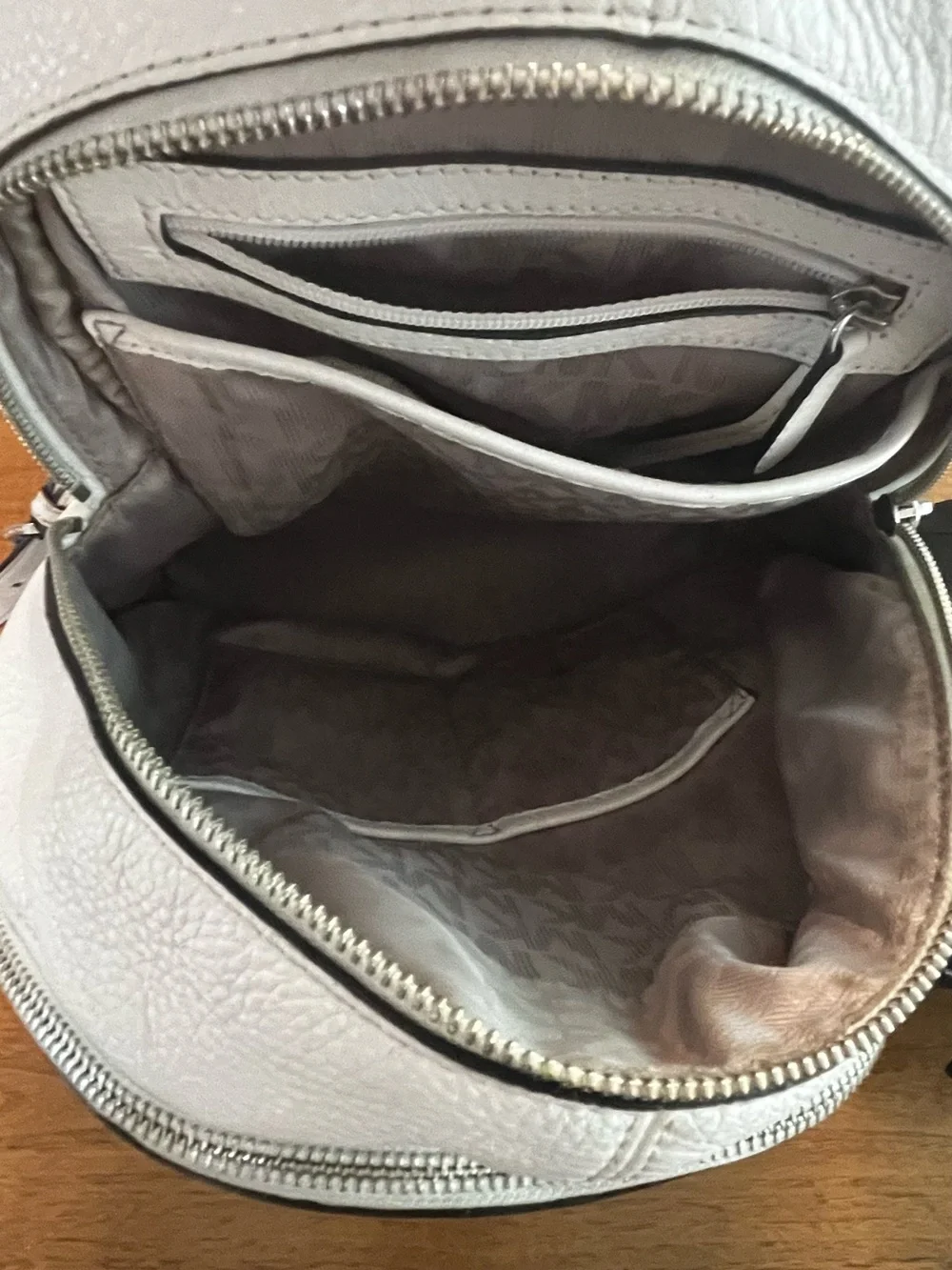 Michael Kors Rhea Medium Zip Leather Backpack White Black Colorblock
